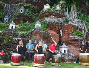 Taiko Kauai drummers at Lawai International Center